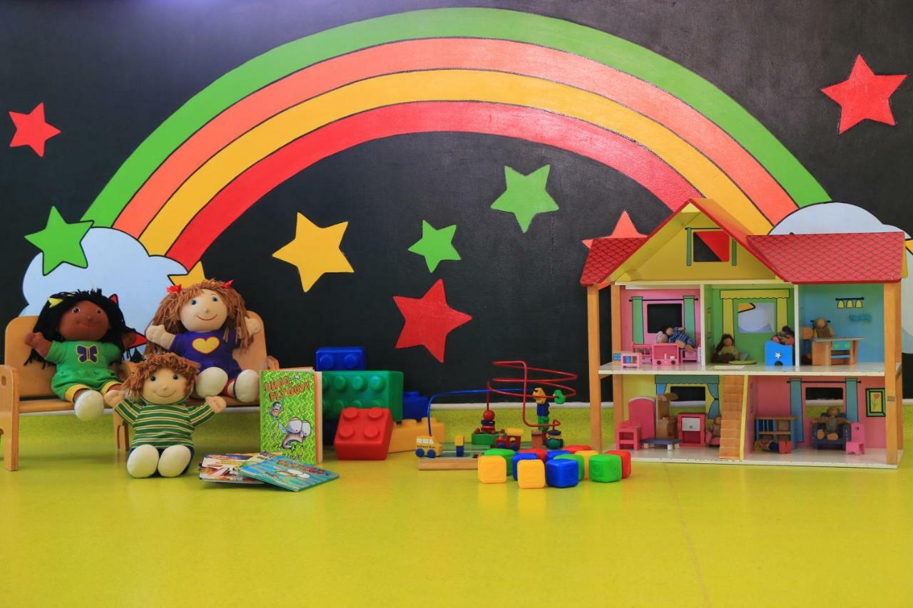 塞米亚克蒙提格度假村 外观 照片 A nursery school in the UK